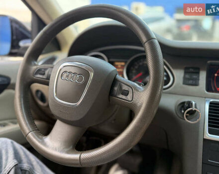 Черный Ауди Ку 7, объемом двигателя 4.2 л и пробегом 260 тыс. км за 10440 $, фото 28 на Automoto.ua