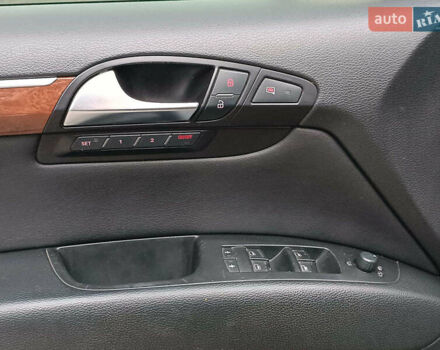 Чорний Ауді Ку 7, об'ємом двигуна 4.2 л та пробігом 220 тис. км за 10000 $, фото 19 на Automoto.ua