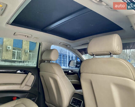 Черный Ауди Ку 7, объемом двигателя 4.2 л и пробегом 240 тыс. км за 11000 $, фото 8 на Automoto.ua