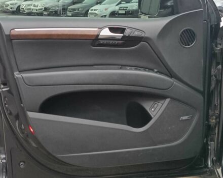 Чорний Ауді Ку 7, об'ємом двигуна 4.2 л та пробігом 220 тис. км за 10000 $, фото 18 на Automoto.ua