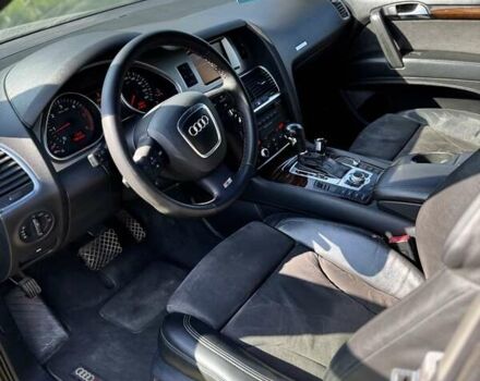 Черный Ауди Ку 7, объемом двигателя 3 л и пробегом 271 тыс. км за 12500 $, фото 6 на Automoto.ua
