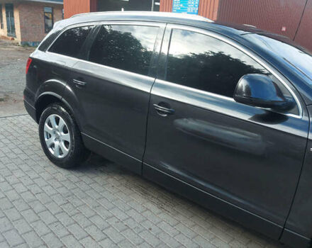 Черный Ауди Ку 7, объемом двигателя 0 л и пробегом 285 тыс. км за 9700 $, фото 1 на Automoto.ua