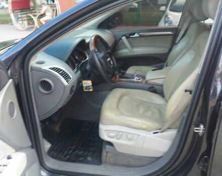 Черный Ауди Ку 7, объемом двигателя 0 л и пробегом 285 тыс. км за 9700 $, фото 4 на Automoto.ua