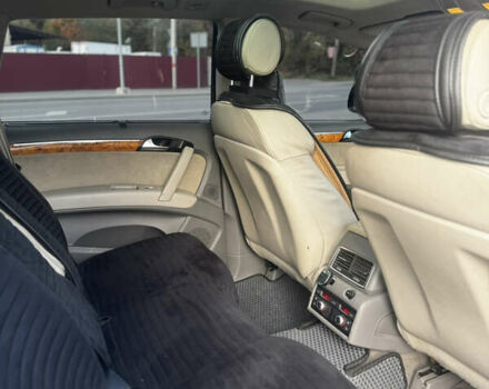 Черный Ауди Ку 7, объемом двигателя 3 л и пробегом 330 тыс. км за 12000 $, фото 7 на Automoto.ua