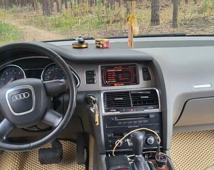 Чорний Ауді Ку 7, об'ємом двигуна 3 л та пробігом 318 тис. км за 10800 $, фото 7 на Automoto.ua