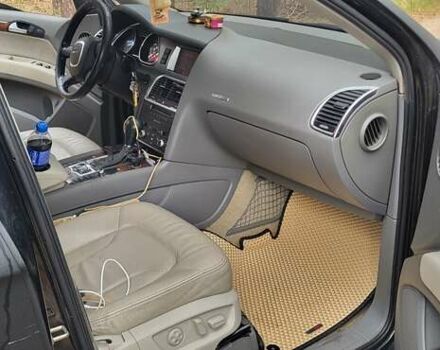 Чорний Ауді Ку 7, об'ємом двигуна 3 л та пробігом 318 тис. км за 10800 $, фото 2 на Automoto.ua