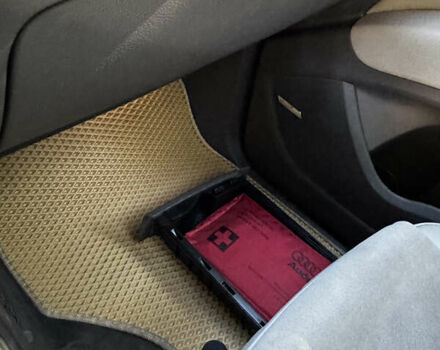 Черный Ауди Ку 7, объемом двигателя 4.13 л и пробегом 247 тыс. км за 17200 $, фото 23 на Automoto.ua