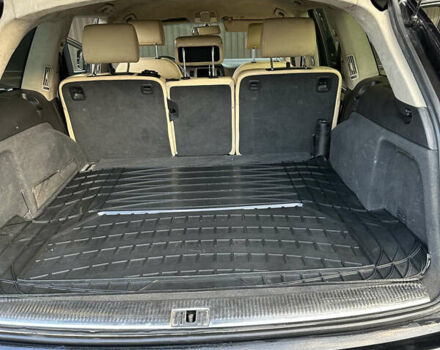 Черный Ауди Ку 7, объемом двигателя 4.13 л и пробегом 278 тыс. км за 10900 $, фото 8 на Automoto.ua