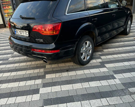 Черный Ауди Ку 7, объемом двигателя 4.13 л и пробегом 278 тыс. км за 10900 $, фото 5 на Automoto.ua