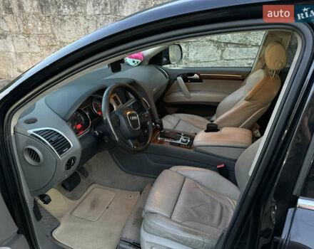 Ауди Ку 7 2008 в Владимир-Волынский на Automoto.ua Черный Ауди Ку 7, объемом двигателя 4.2 л и пробегом 195 тыс. км за 8547 $, фото 7 на Automoto.ua
