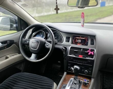 Черный Ауди Ку 7, объемом двигателя 3 л и пробегом 250 тыс. км за 6399 $, фото 6 на Automoto.ua