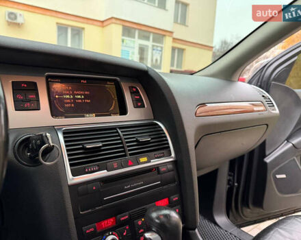 Черный Ауди Ку 7, объемом двигателя 3 л и пробегом 200 тыс. км за 14999 $, фото 33 на Automoto.ua