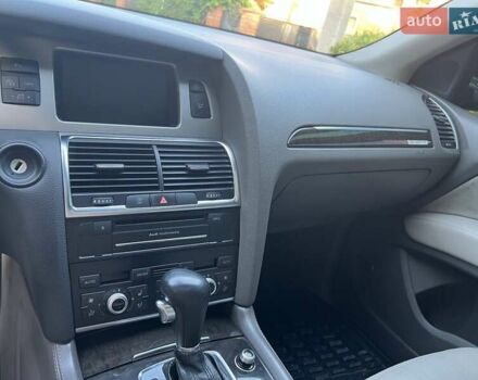 Черный Ауди Ку 7, объемом двигателя 2.97 л и пробегом 238 тыс. км за 16500 $, фото 16 на Automoto.ua