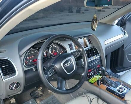 Черный Ауди Ку 7, объемом двигателя 2.97 л и пробегом 308 тыс. км за 15900 $, фото 5 на Automoto.ua