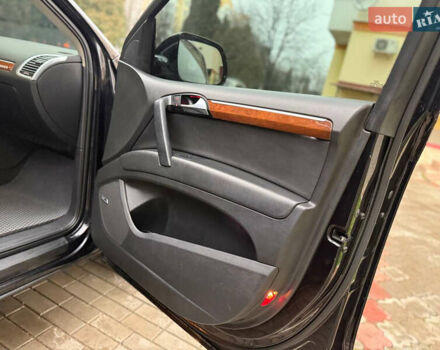 Черный Ауди Ку 7, объемом двигателя 3 л и пробегом 200 тыс. км за 15500 $, фото 49 на Automoto.ua