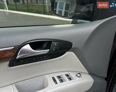 Черный Ауди Ку 7, объемом двигателя 2.97 л и пробегом 286 тыс. км за 17900 $, фото 16 на Automoto.ua