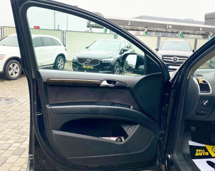 Черный Ауди Ку 7, объемом двигателя 3 л и пробегом 263 тыс. км за 20000 $, фото 8 на Automoto.ua