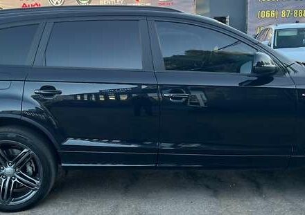 Ауди Ку 7 2011 в Киеве на Automoto.ua Черный Ауди Ку 7, объемом двигателя 4.2 л и пробегом 226 тыс. км за 25000 $, фото 2 на Automoto.ua