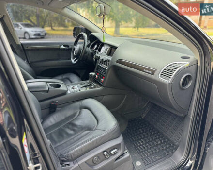 Ауди Ку 7 2011 в Днепре (Днепропетровске) на Automoto.ua Черный Ауди Ку 7, объемом двигателя 2.97 л и пробегом 152 тыс. км за 23000 $, фото 18 на Automoto.ua