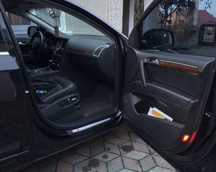 Чорний Ауді Ку 7, об'ємом двигуна 3 л та пробігом 175 тис. км за 15600 $, фото 10 на Automoto.ua