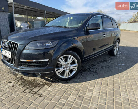Черный Ауди Ку 7, объемом двигателя 2.97 л и пробегом 303 тыс. км за 16000 $, фото 1 на Automoto.ua