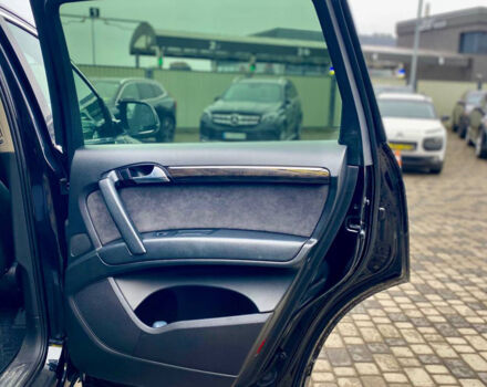 Черный Ауди Ку 7, объемом двигателя 3 л и пробегом 263 тыс. км за 20000 $, фото 24 на Automoto.ua