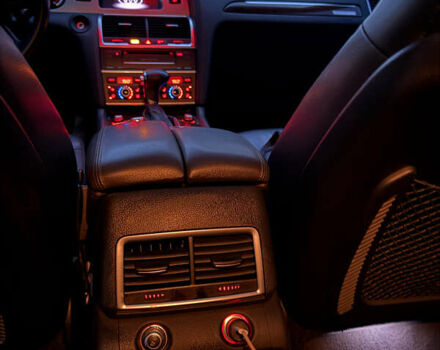 Чорний Ауді Ку 7, об'ємом двигуна 3 л та пробігом 175 тис. км за 15600 $, фото 9 на Automoto.ua