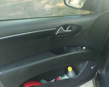 Черный Ауди Ку 7, объемом двигателя 3 л и пробегом 225 тыс. км за 18500 $, фото 7 на Automoto.ua