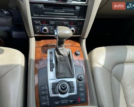 Черный Ауди Ку 7, объемом двигателя 4.2 л и пробегом 209 тыс. км за 20000 $, фото 14 на Automoto.ua