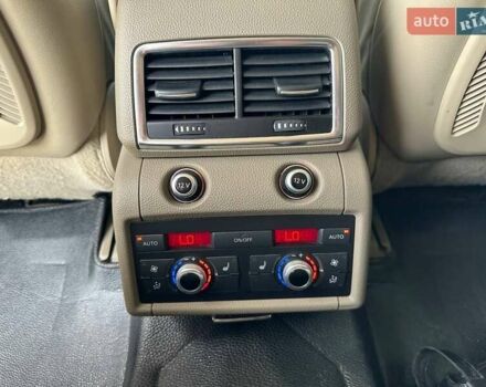 Черный Ауди Ку 7, объемом двигателя 4.2 л и пробегом 209 тыс. км за 20000 $, фото 26 на Automoto.ua