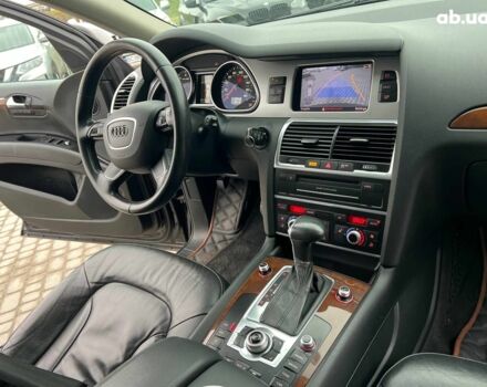 Чорний Ауді Ку 7, об'ємом двигуна 3 л та пробігом 205 тис. км за 12590 $, фото 49 на Automoto.ua