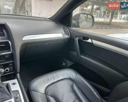 Черный Ауди Ку 7, объемом двигателя 3 л и пробегом 180 тыс. км за 16000 $, фото 13 на Automoto.ua