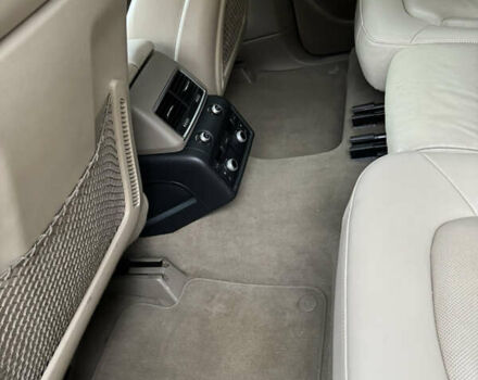 Черный Ауди Ку 7, объемом двигателя 3 л и пробегом 195 тыс. км за 15000 $, фото 13 на Automoto.ua