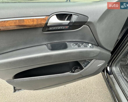 Черный Ауди Ку 7, объемом двигателя 3 л и пробегом 249 тыс. км за 12000 $, фото 30 на Automoto.ua