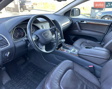 Чорний Ауді Ку 7, об'ємом двигуна 3 л та пробігом 121 тис. км за 12999 $, фото 8 на Automoto.ua