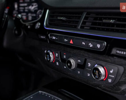 Чорний Ауді Ку 7, об'ємом двигуна 3 л та пробігом 275 тис. км за 34900 $, фото 33 на Automoto.ua