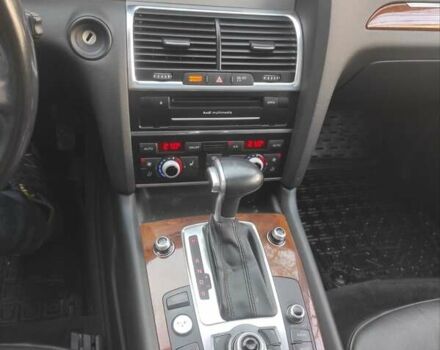 Чорний Ауді Ку 7, об'ємом двигуна 3 л та пробігом 112 тис. км за 19999 $, фото 12 на Automoto.ua