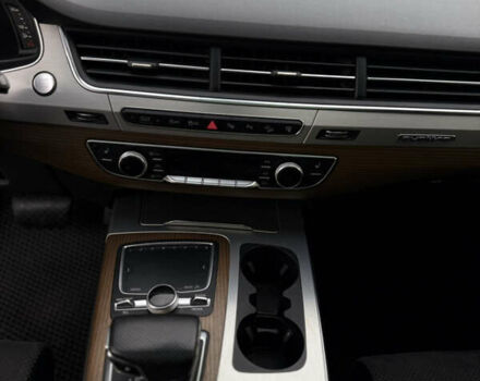 Черный Ауди Ку 7, объемом двигателя 3 л и пробегом 320 тыс. км за 33700 $, фото 7 на Automoto.ua