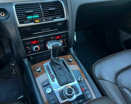 Чорний Ауді Ку 7, об'ємом двигуна 3 л та пробігом 80 тис. км за 14200 $, фото 12 на Automoto.ua