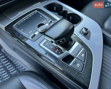 Черный Ауди Ку 7, объемом двигателя 2.97 л и пробегом 260 тыс. км за 34000 $, фото 34 на Automoto.ua