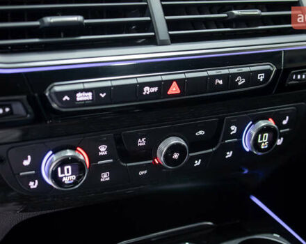 Чорний Ауді Ку 7, об'ємом двигуна 3 л та пробігом 275 тис. км за 34900 $, фото 31 на Automoto.ua