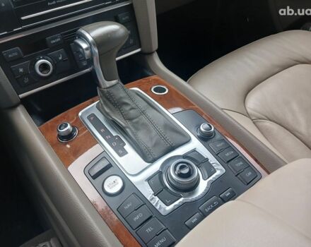 Чорний Ауді Ку 7, об'ємом двигуна 3 л та пробігом 214 тис. км за 16490 $, фото 10 на Automoto.ua