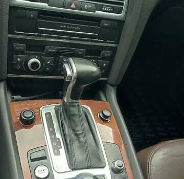 Черный Ауди Ку 7, объемом двигателя 3.01 л и пробегом 220 тыс. км за 19000 $, фото 16 на Automoto.ua