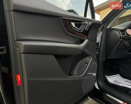 Ауди Ку 7 2016 в Львове на Automoto.ua Черный Ауди Ку 7, объемом двигателя 3 л и пробегом 155 тыс. км за 28999 $, фото 65 на Automoto.ua