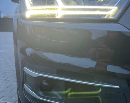 Чорний Ауді Ку 7, об'ємом двигуна 3 л та пробігом 209 тис. км за 27300 $, фото 2 на Automoto.ua