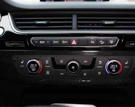 Чорний Ауді Ку 7, об'ємом двигуна 3 л та пробігом 111 тис. км за 16200 $, фото 14 на Automoto.ua