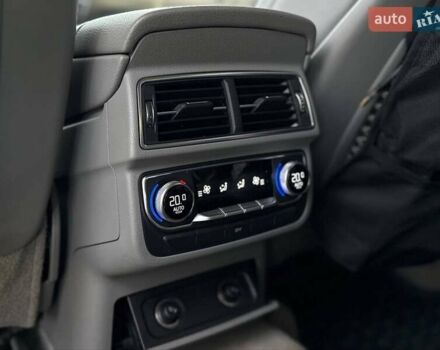 Ауді Ку 7 2016 у Києві на Automoto.ua Чорний Ауді Ку 7, об'ємом двигуна 2.97 л та пробігом 238 тис. км за 33700 $, фото 37 на Automoto.ua