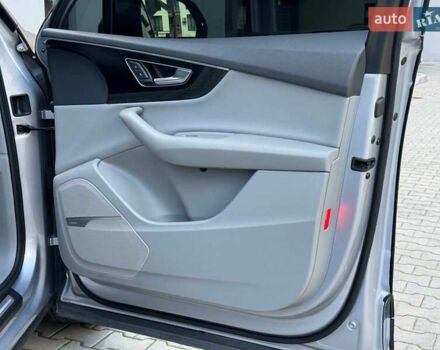 Черный Ауди Ку 7, объемом двигателя 3 л и пробегом 167 тыс. км за 28000 $, фото 31 на Automoto.ua