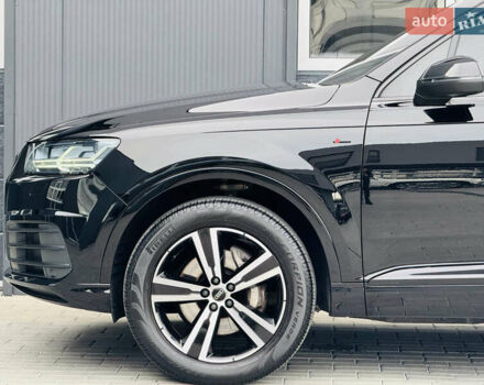 Ауди Ку 7 2016 в Мукачеве на Automoto.ua Черный Ауди Ку 7, объемом двигателя 3 л и пробегом 133 тыс. км за 36500 $, фото 10 на Automoto.ua