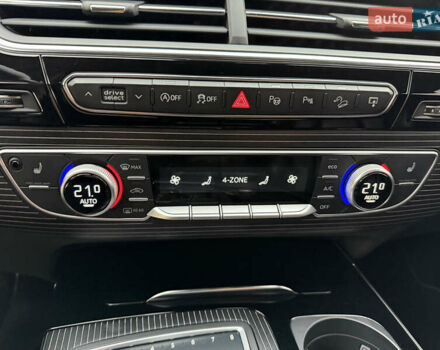 Чорний Ауді Ку 7, об'ємом двигуна 3 л та пробігом 178 тис. км за 48500 $, фото 21 на Automoto.ua